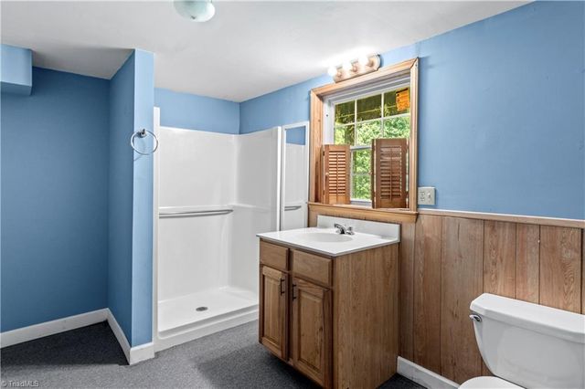 111 Earnhart Road, Pinnacle, NC 27043