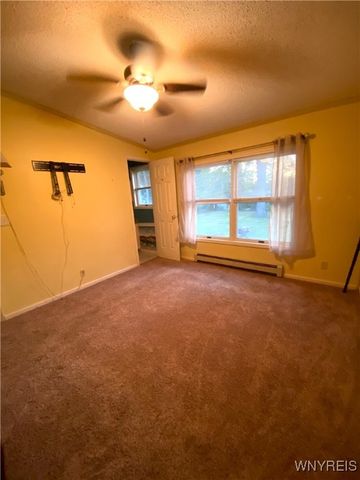 5862 Lakeview Terrace, Hamburg, NY 14085