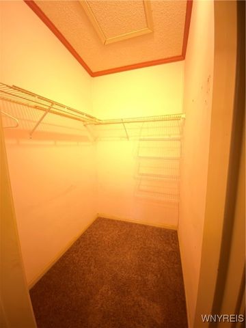 5862 Lakeview Terrace, Hamburg, NY 14085