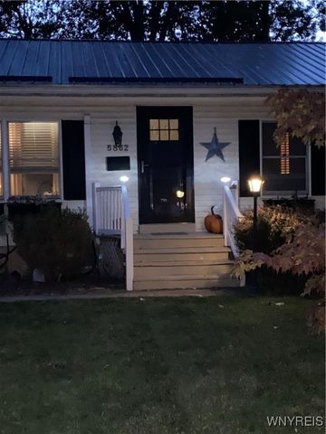 5862 Lakeview Terrace, Hamburg, NY 14085
