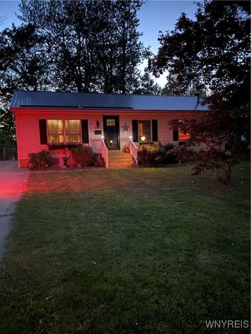 5862 Lakeview Terrace, Hamburg, NY 14085