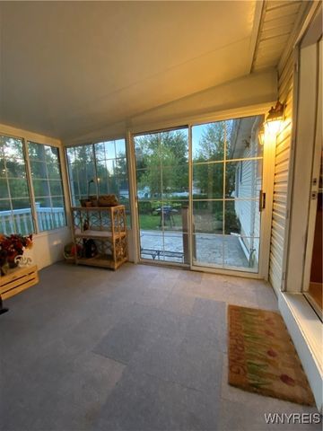 5862 Lakeview Terrace, Hamburg, NY 14085