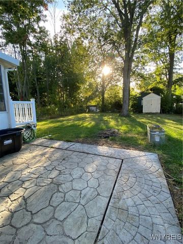 5862 Lakeview Terrace, Hamburg, NY 14085