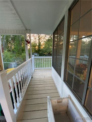 5862 Lakeview Terrace, Hamburg, NY 14085