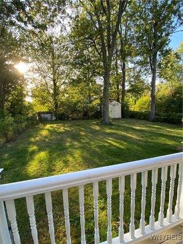 5862 Lakeview Terrace, Hamburg, NY 14085