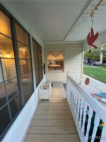 5862 Lakeview Terrace, Hamburg, NY 14085