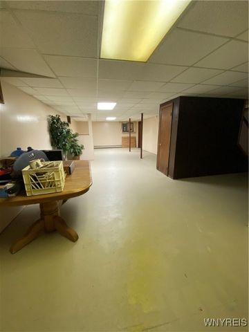 5862 Lakeview Terrace, Hamburg, NY 14085