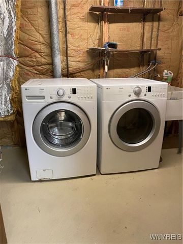 5862 Lakeview Terrace, Hamburg, NY 14085