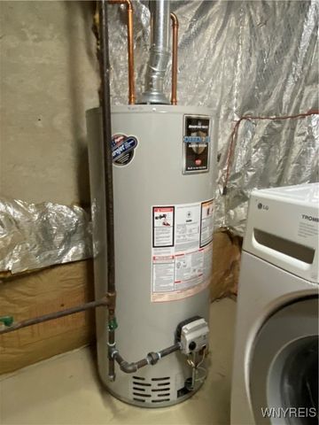 5862 Lakeview Terrace, Hamburg, NY 14085