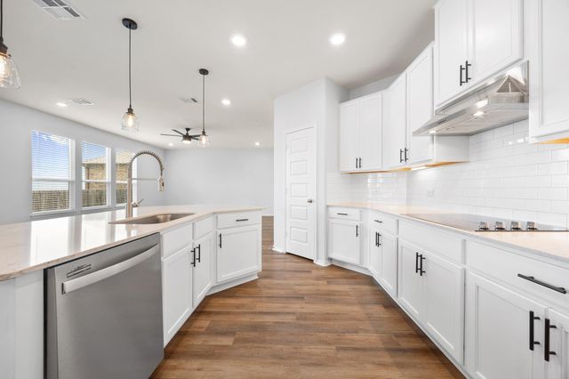 121 Kulmbacher DR, Austin, TX 78728