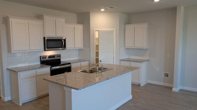 933 BOLL WEEVIL Drive, Cleburne, TX 76031