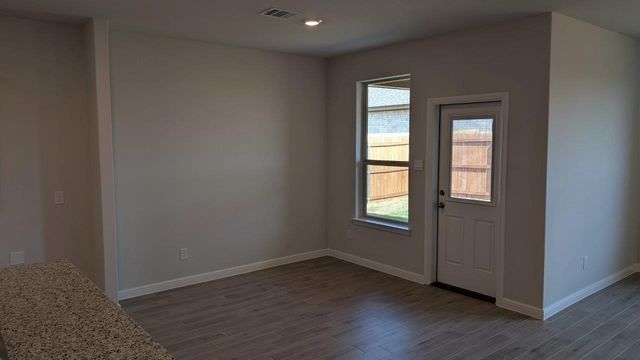 933 BOLL WEEVIL Drive, Cleburne, TX 76031