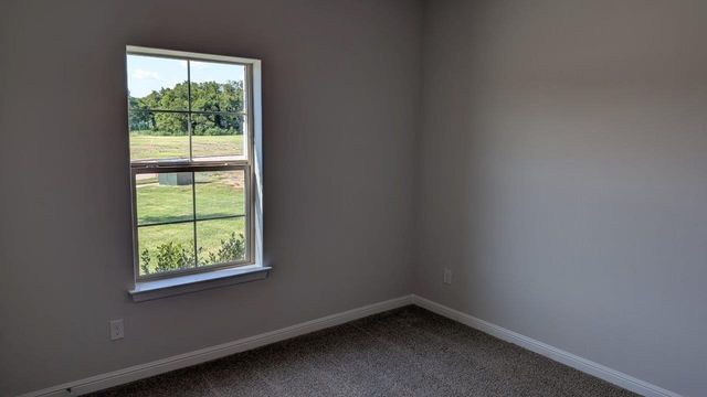 933 BOLL WEEVIL Drive, Cleburne, TX 76031