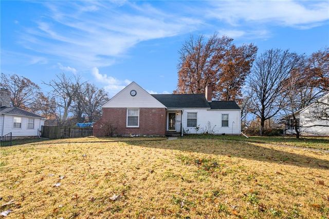 4325 NE 52nd Terrace, Kansas City, MO 64119