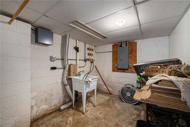 4325 NE 52nd Terrace, Kansas City, MO 64119