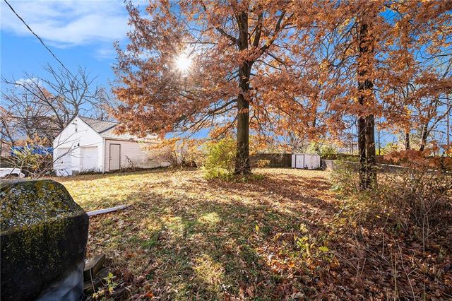 4325 NE 52nd Terrace, Kansas City, MO 64119