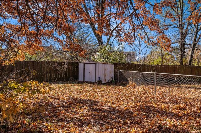 4325 NE 52nd Terrace, Kansas City, MO 64119