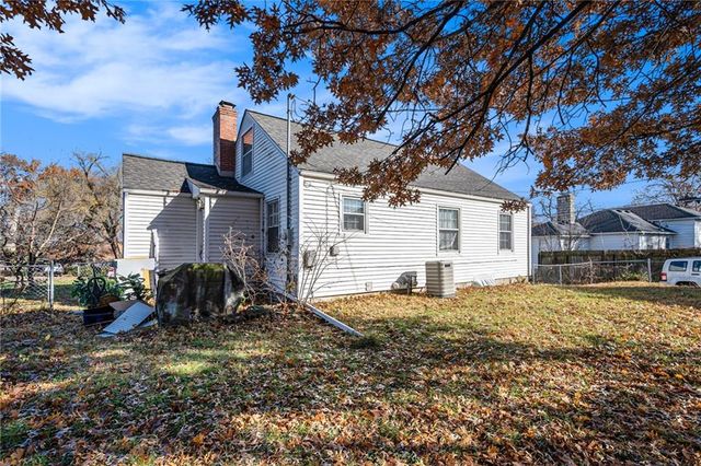 4325 NE 52nd Terrace, Kansas City, MO 64119