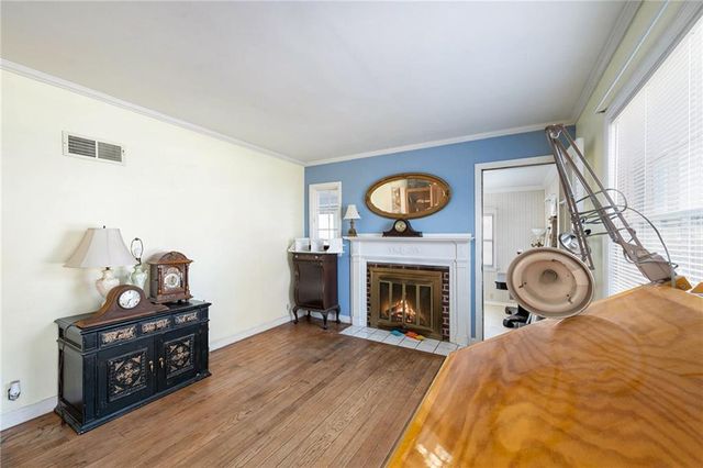 4325 NE 52nd Terrace, Kansas City, MO 64119