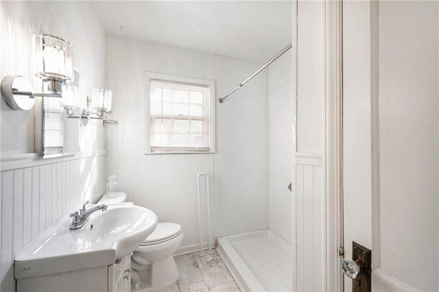 4325 NE 52nd Terrace, Kansas City, MO 64119