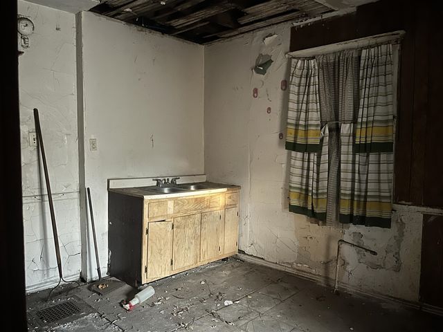 5947 Vermont Street, Detroit, MI 48208