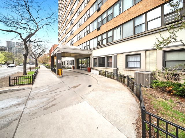 6030 N Sheridan Road 505, Chicago, IL 60660