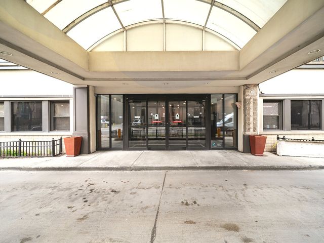 6030 N Sheridan Road 505, Chicago, IL 60660