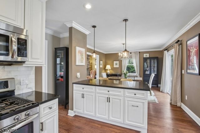 395 Meadowbrook Ln, South Orange Village Twp., NJ 07079