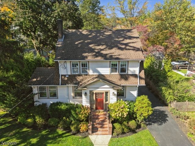 395 Meadowbrook Ln, South Orange Village Twp., NJ 07079