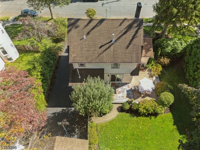 395 Meadowbrook Ln, South Orange Village Twp., NJ 07079