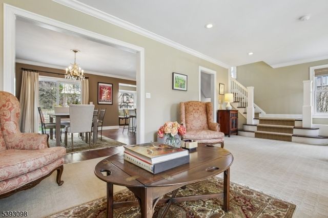 395 Meadowbrook Ln, South Orange Village Twp., NJ 07079