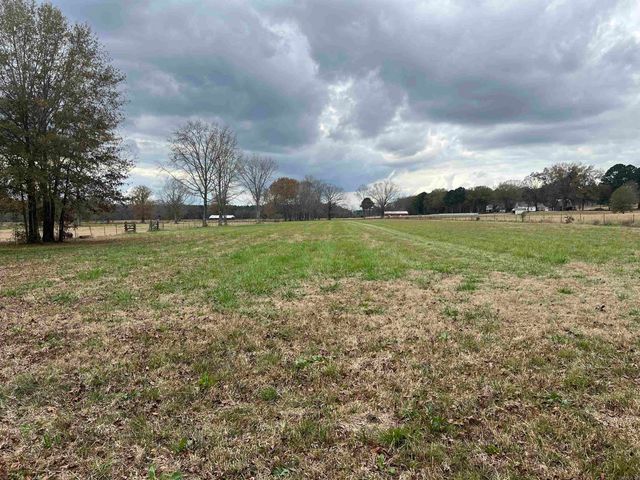 556 Davidson Rd, Beebe, AR 72012