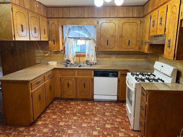 556 Davidson Rd, Beebe, AR 72012