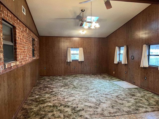 556 Davidson Rd, Beebe, AR 72012