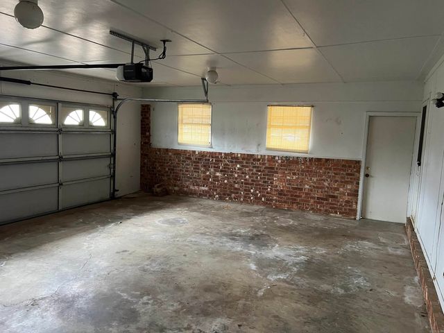 556 Davidson Rd, Beebe, AR 72012