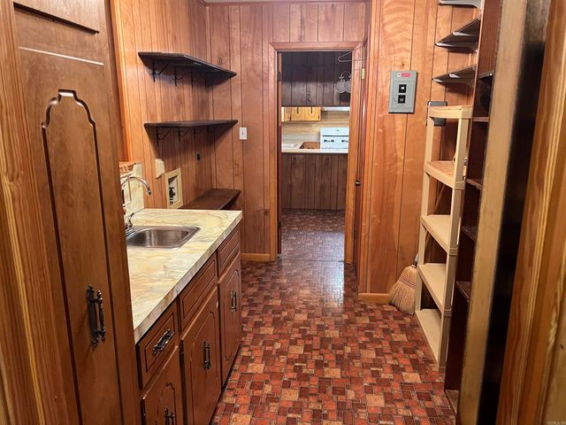 556 Davidson Rd, Beebe, AR 72012