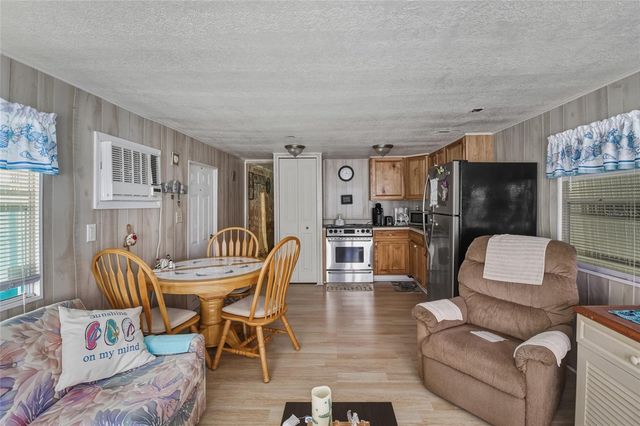 12766 SEMINOLE BOULEVARD 3, Largo, FL 33778