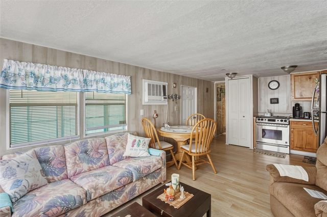 12766 SEMINOLE BOULEVARD 3, Largo, FL 33778