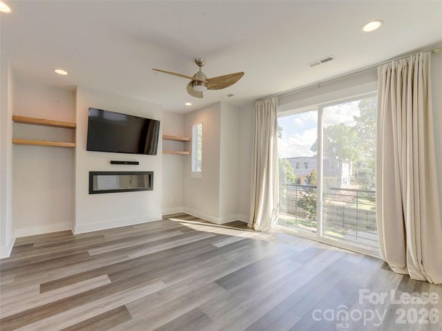 606 W End Drive, Charlotte, NC 28208