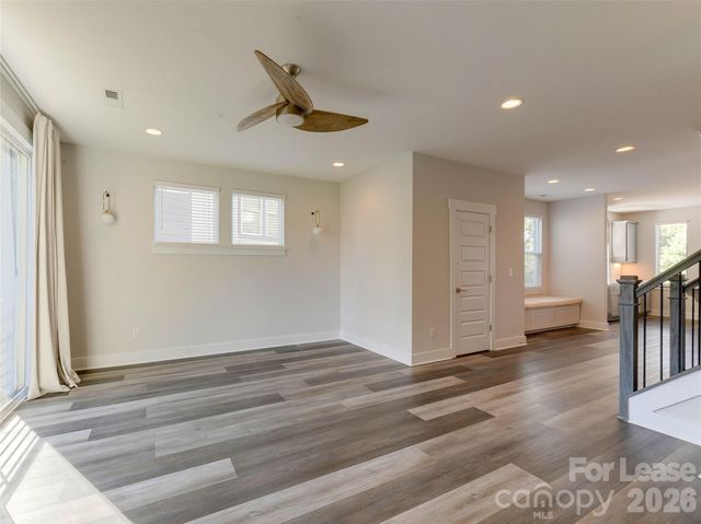 606 W End Drive, Charlotte, NC 28208