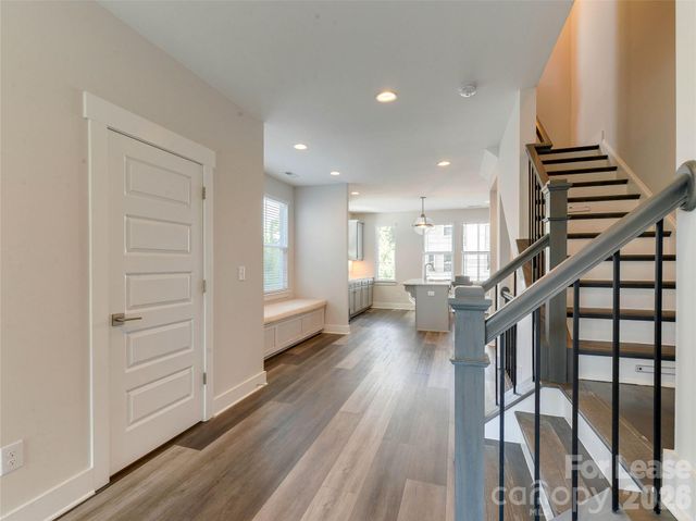 606 W End Drive, Charlotte, NC 28208