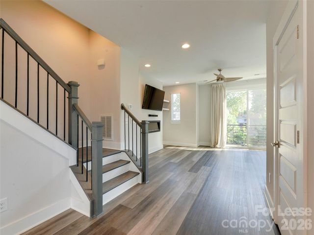 606 W End Drive, Charlotte, NC 28208