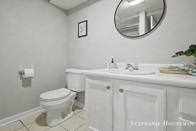 933 Mayhew Wood Drive SE, Grand Rapids, MI 49507