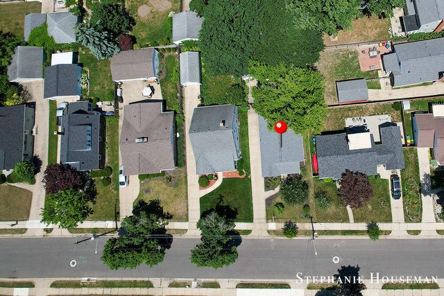 933 Mayhew Wood Drive SE, Grand Rapids, MI 49507