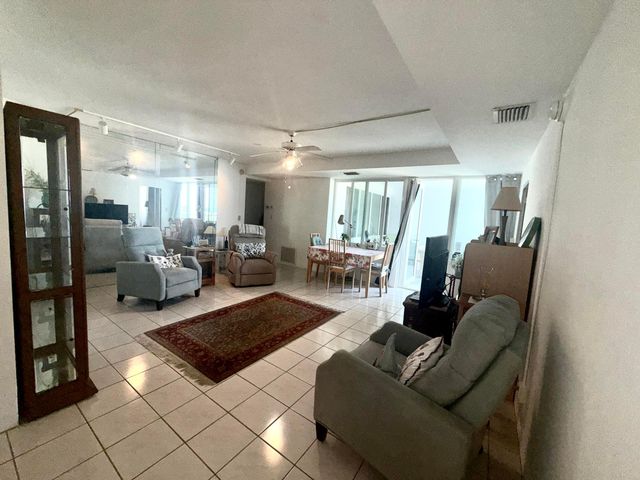 3233 NE 34th Street 1112, Fort Lauderdale, FL 33308