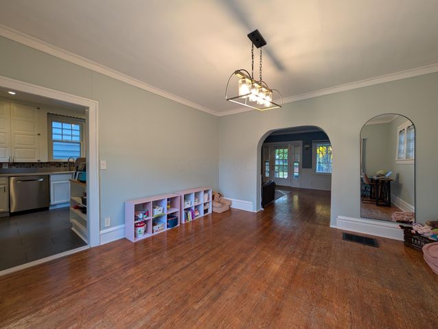 2526 Glenmawr Avenue, Columbus, OH 43202