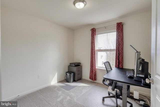 8127 KELLY DR, Harrisburg, PA 17112