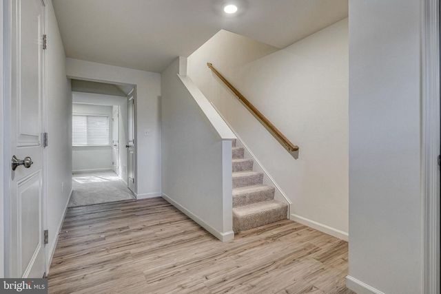 8127 KELLY DR, Harrisburg, PA 17112