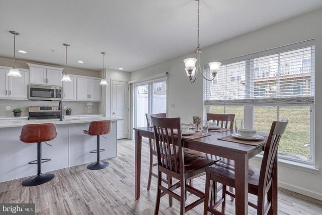 8127 KELLY DR, Harrisburg, PA 17112