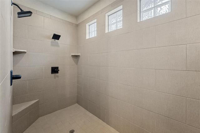 1782 Running Creek DR, Salado, TX 76571